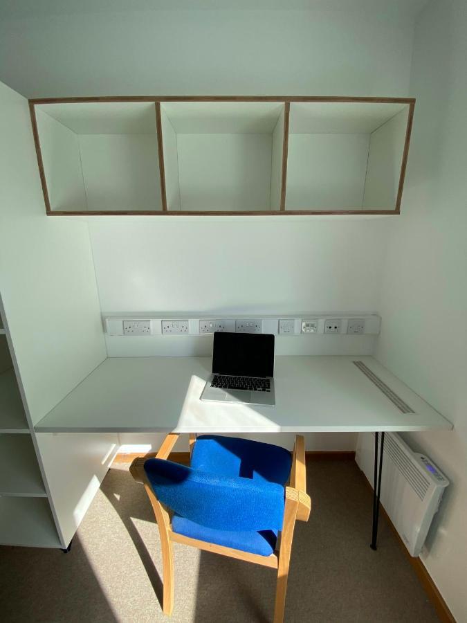 Regency Hall Smart Cheltenham Ensuite Rooms C ภายนอก รูปภาพ