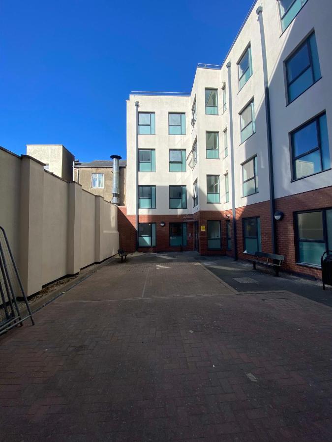 Regency Hall Smart Cheltenham Ensuite Rooms C ภายนอก รูปภาพ